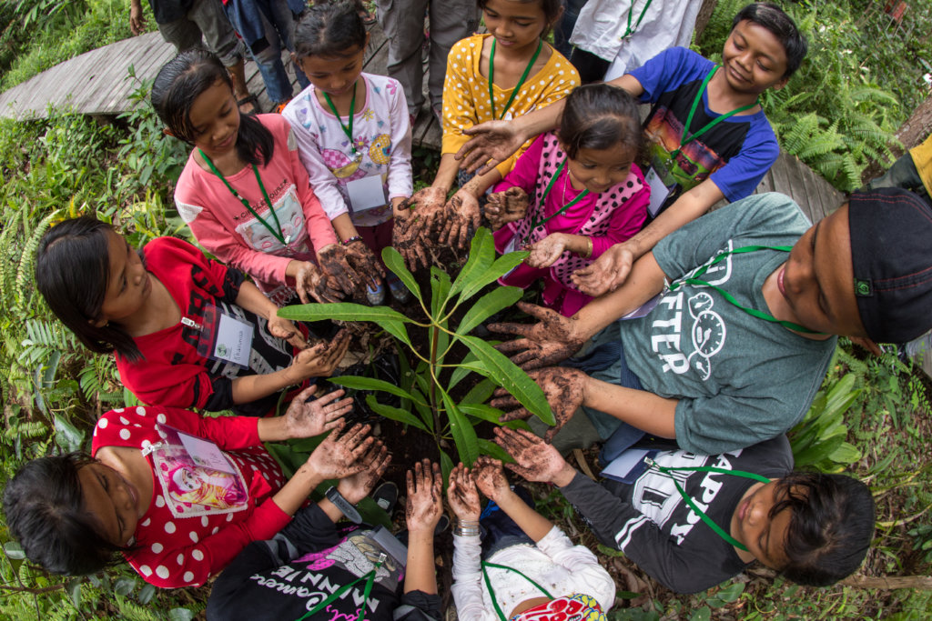 1 Million Trees: A Community Conservation Project