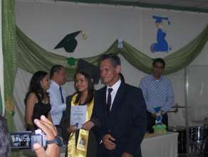 Isamar is a graduating senior from Casa Bernabe