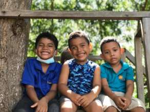 Smiling faces! Happy students!