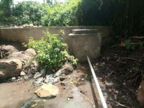Emitiot spring with water pipe to kiosk area