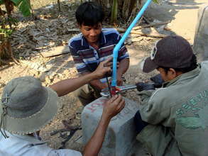 Installing the biogas pipes