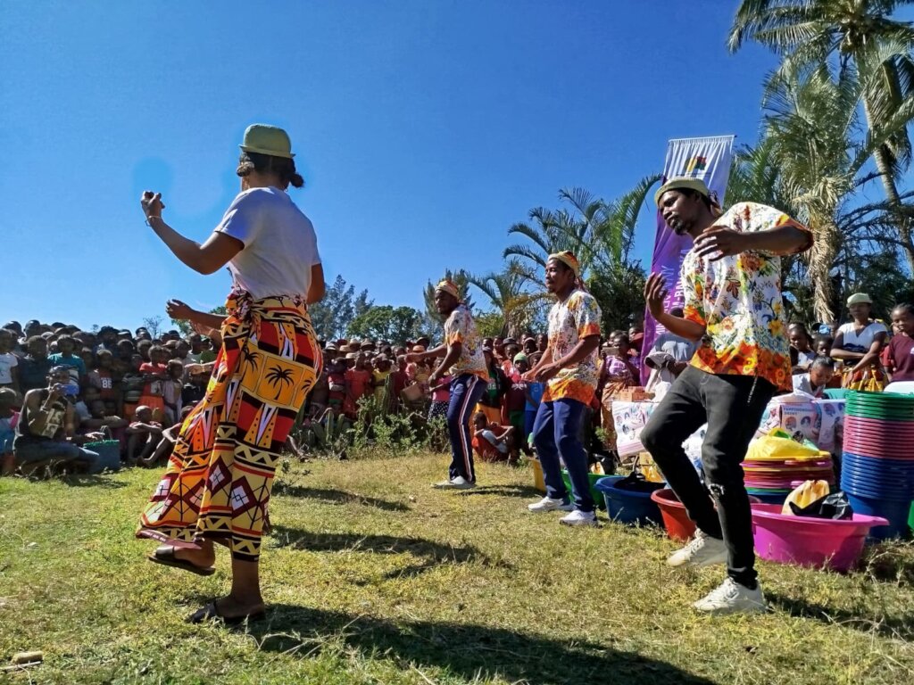 Dancers at World Breastfeeding Week Campaign