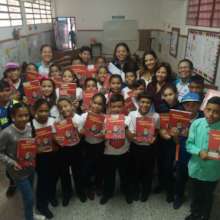 Ninos Estudiantes en Sabaneta antes de la Pandemia
