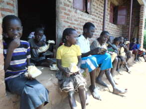 Children eating breakfast
