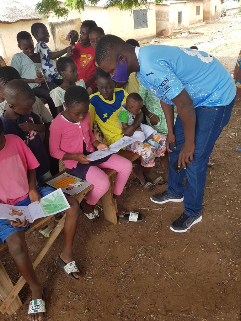 Build 30 little libraries for 30 villages in Ghana