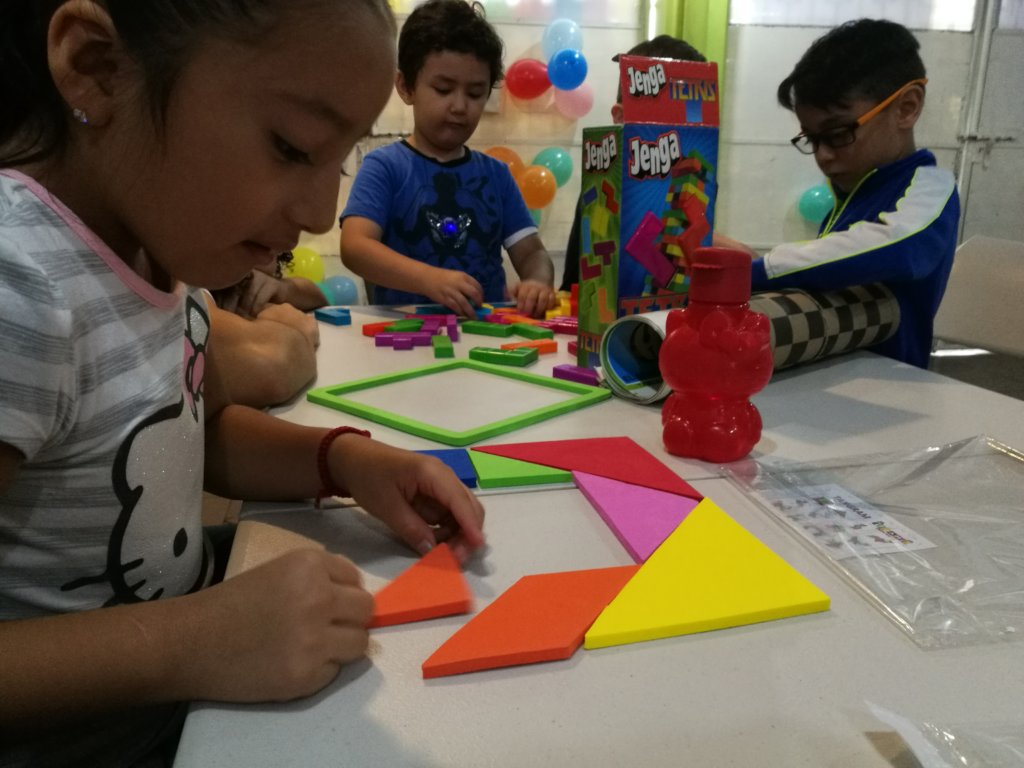 Embracing math in the mexican youth, mainly girls