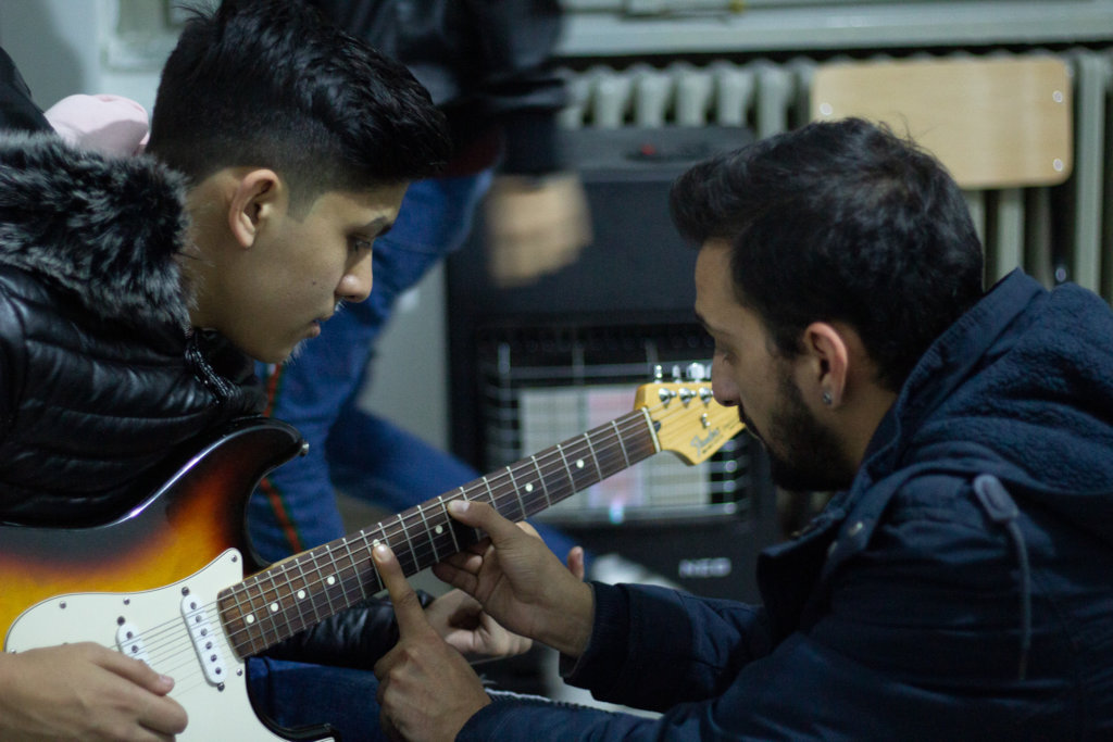 Support Roma Pupils Playing Music Instruments - MK