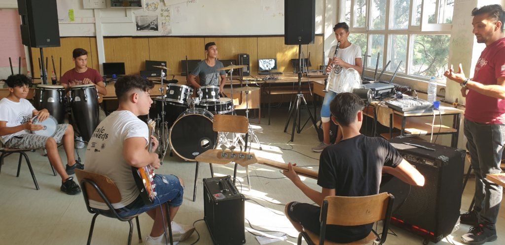 Support Roma Pupils Playing Music Instruments - MK