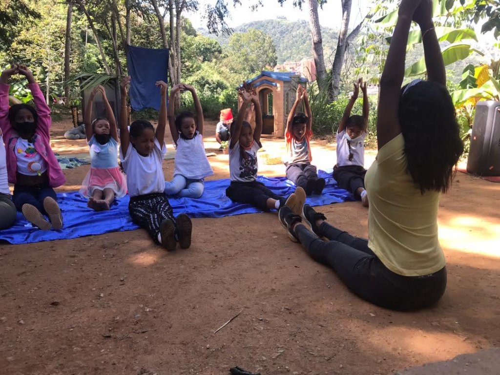 LAI goes to the Community