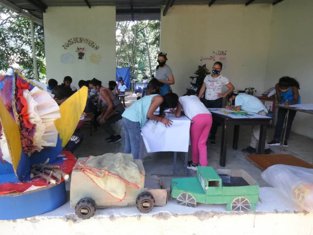 LAI goes to the Community