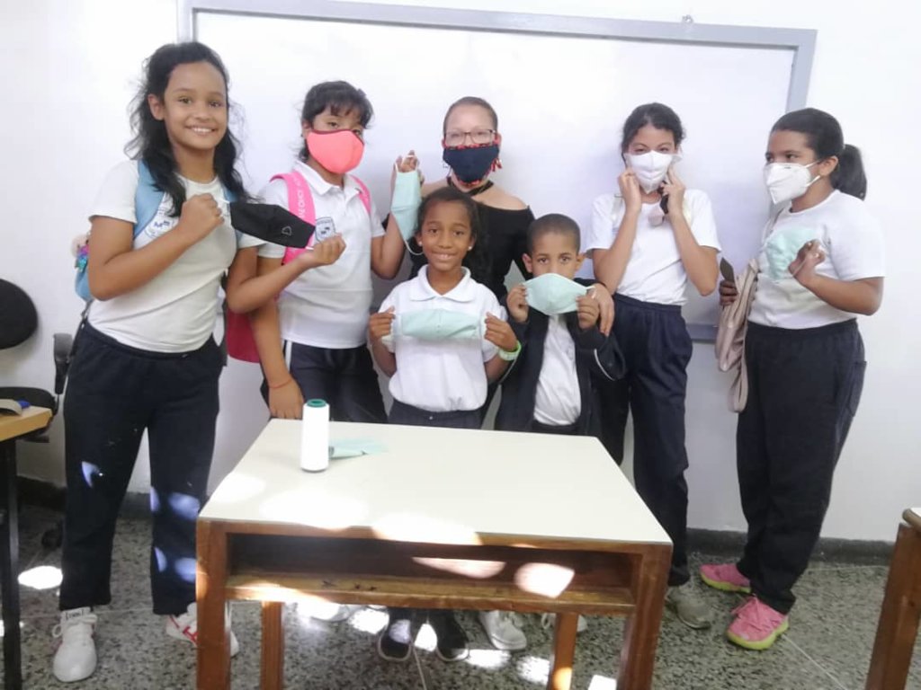 LAI goes to the Community