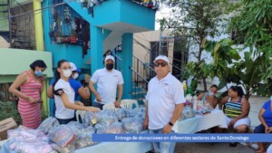 Delivery of donations from the "Aporta" project.