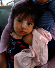 Emma after her surgery/Emma despues de su cirujia