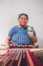 "NO DEJO MI TELAR PORQUE ME HA DADO FUERZA"