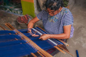 Meticulous weaving process - brocade technique