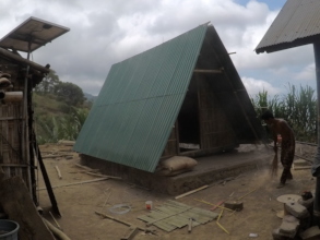 A-frame house can shelter a family of 6-7 people
