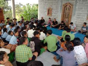 Distributed student's book reports to the parents