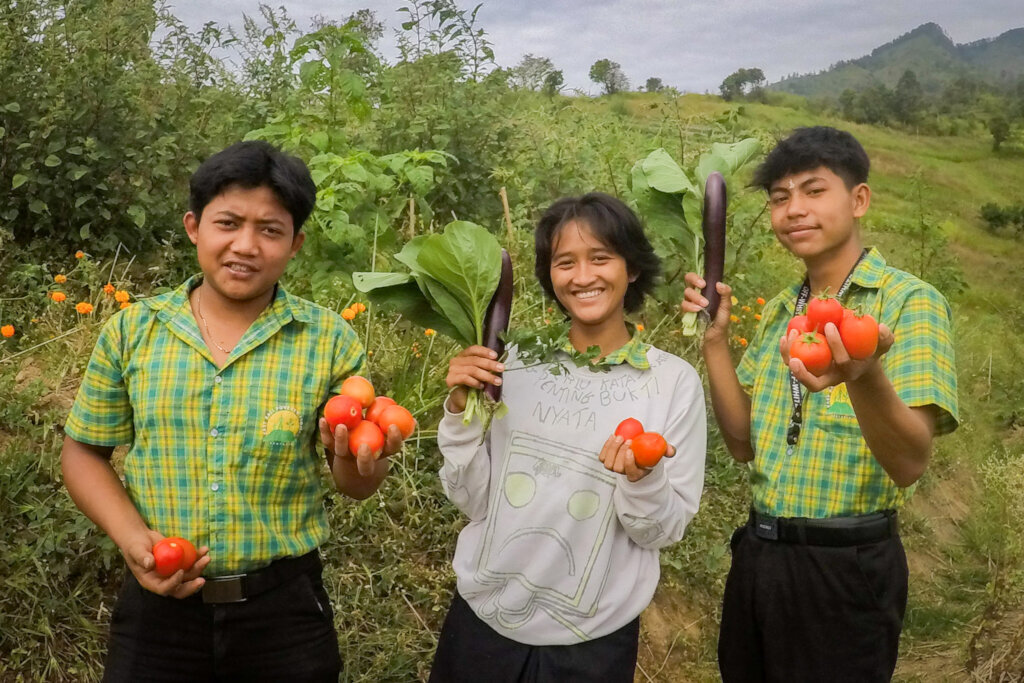 Educate 94 Students in Remote Bali Mountain School