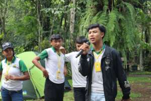 Students participate in skills and team building