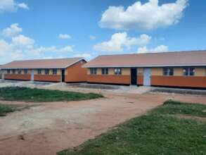 Barmwony Primary School, finished school buildings