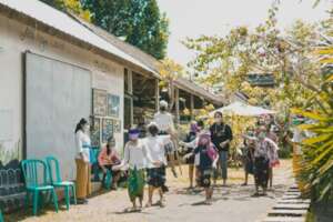 Guests at the diorama festival.