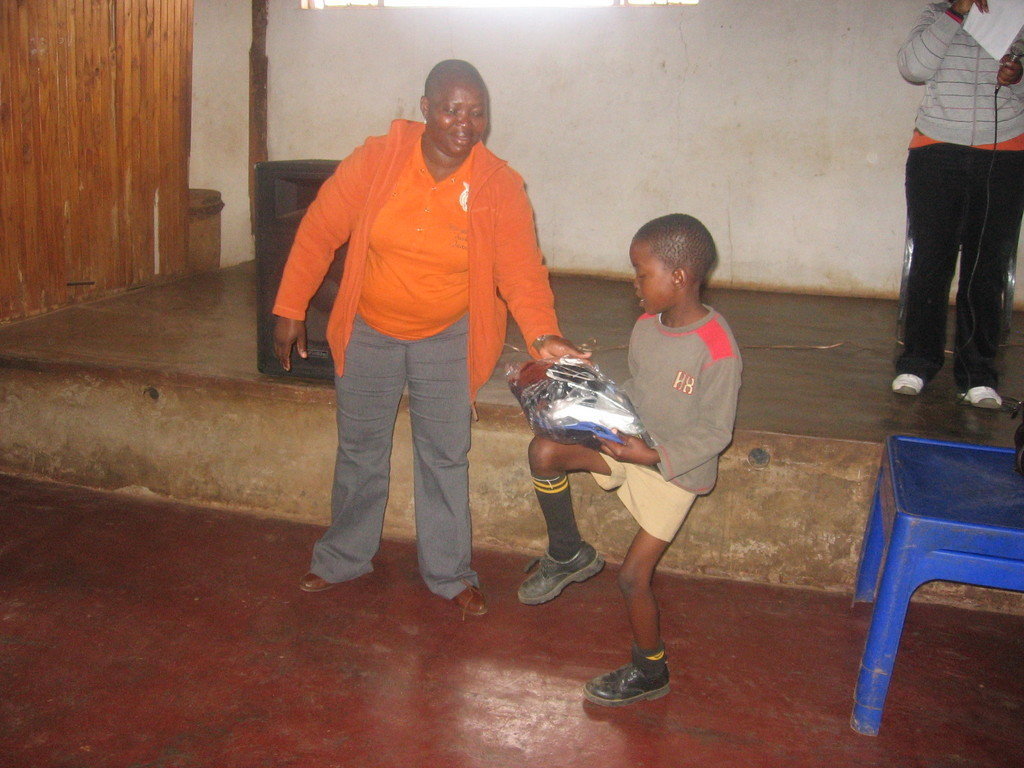 Empower 252 vulnerable children in Ramotshinyadi