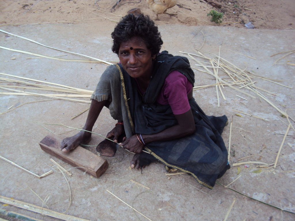 100 Poor Indian Widows Livelihood by Baskets Work