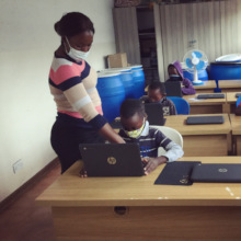 Kids learning to use the new HP Chromebooks