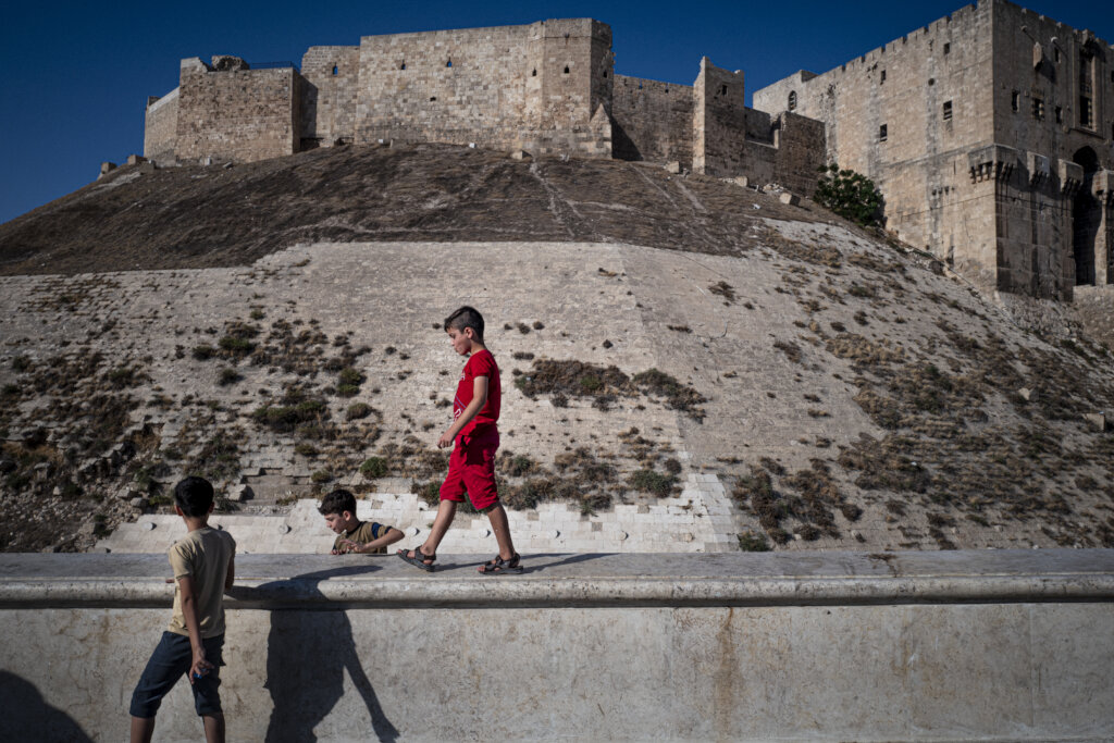 Help the Syrian children!