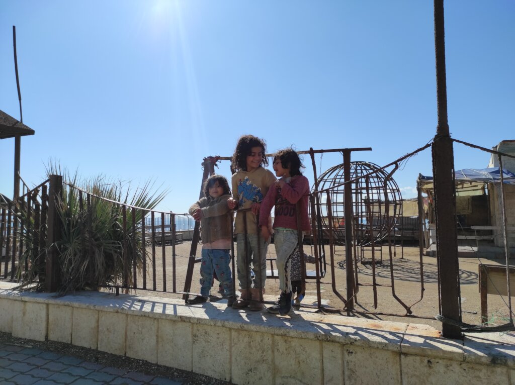 Help the Syrian children!