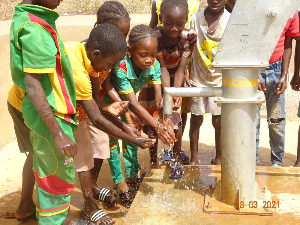 Clean water for 11 970 students in Burkina Faso