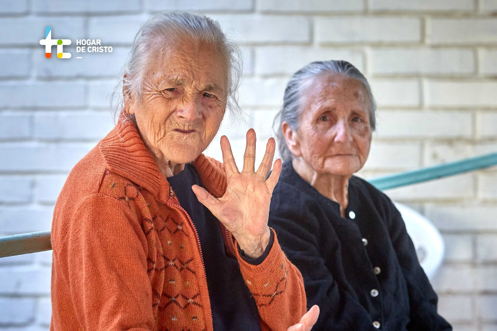 Helping our elderlies while they get vaccinated