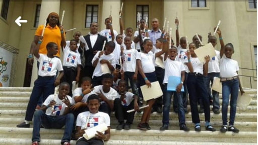 Free artistic training for 150 children in DR