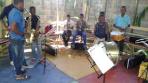 Music Classes and Solidarity Support in Haina DR
