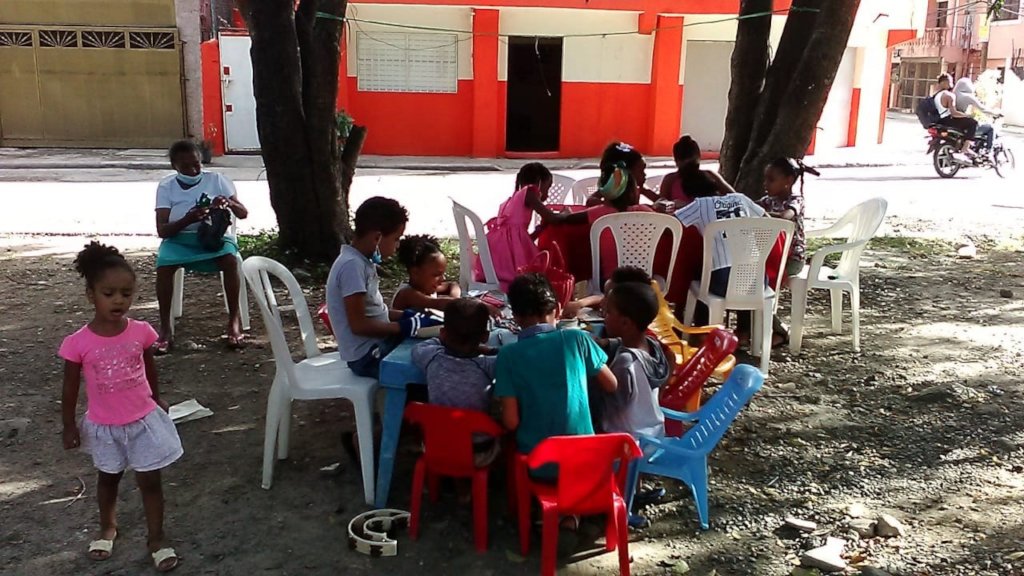 Help us prevent teenage pregnancy in DR