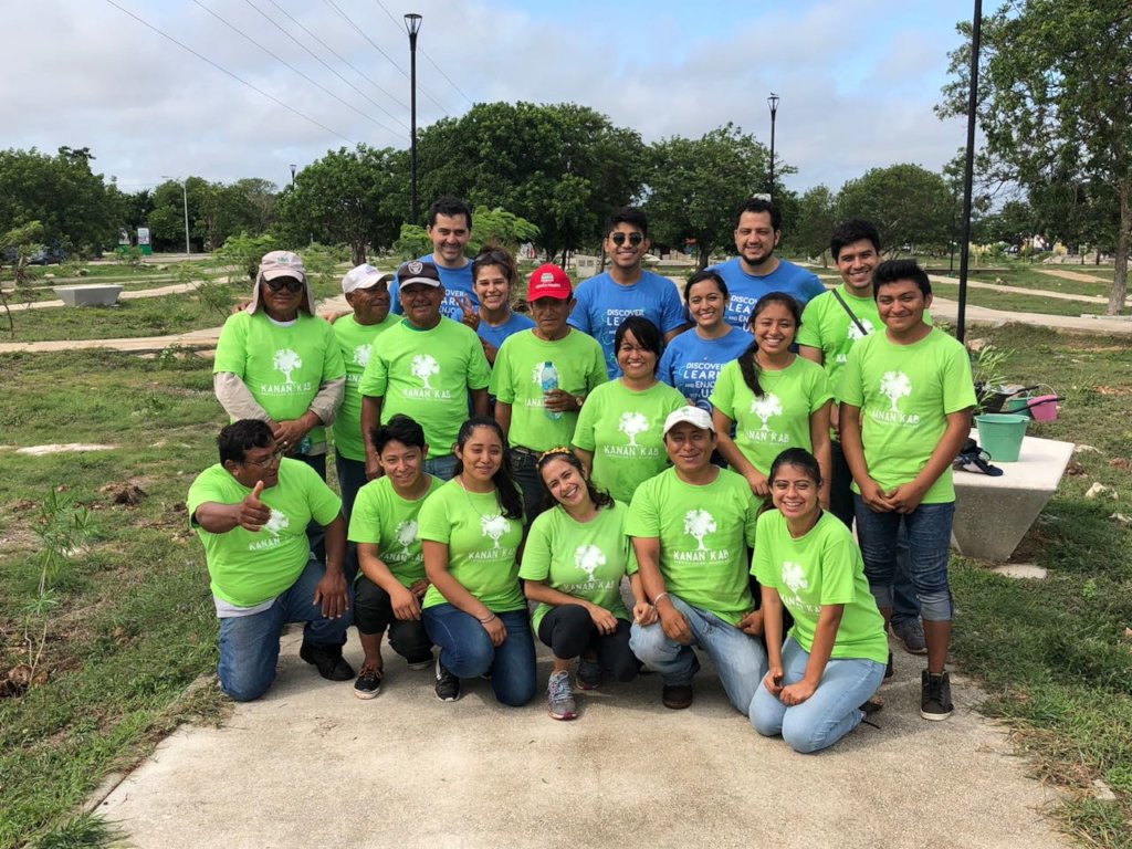 Support Foster to plant 4000 trees in Merida!