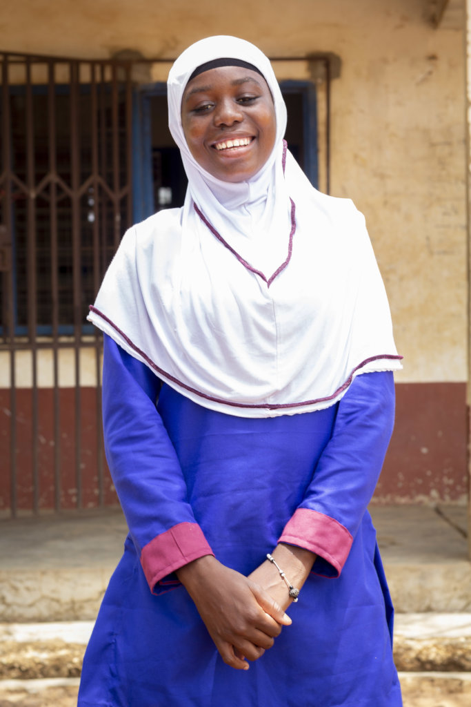 Give an education to 100 teenage mothers in Ghana