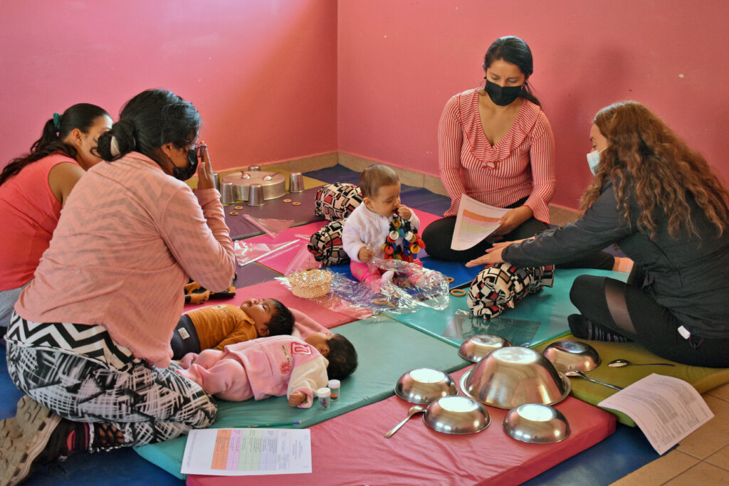 Educate and empower 200 kids at-risk in Ecuador