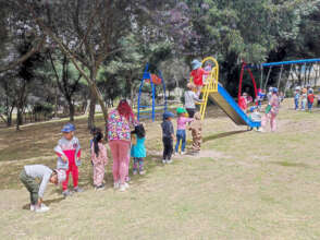 We play integration games in the park