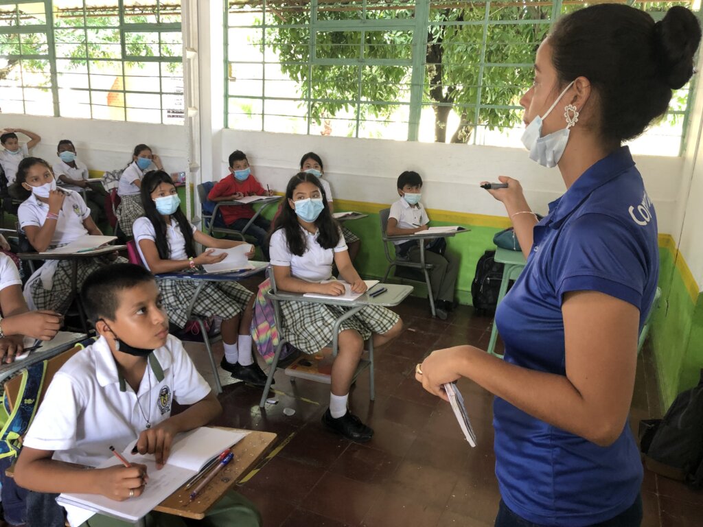 Natalia giving the "Life Project"