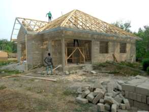 laying wood before aluminum roof is installed