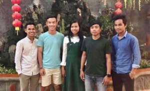 Phanna with fellow CWEF Scholarship students