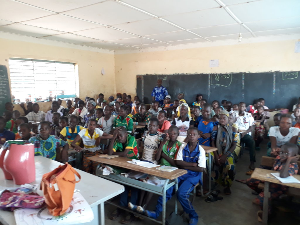 Proper menstruation protection for 2000 poor girls