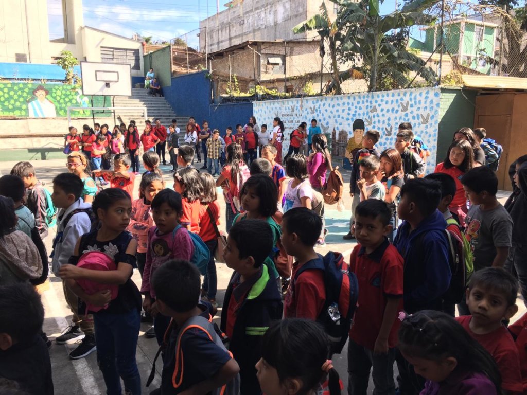 Give scholarships to poor students in Guatemala