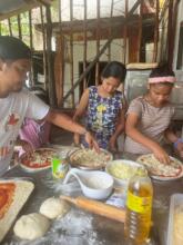 Kneading bread and pizza with children