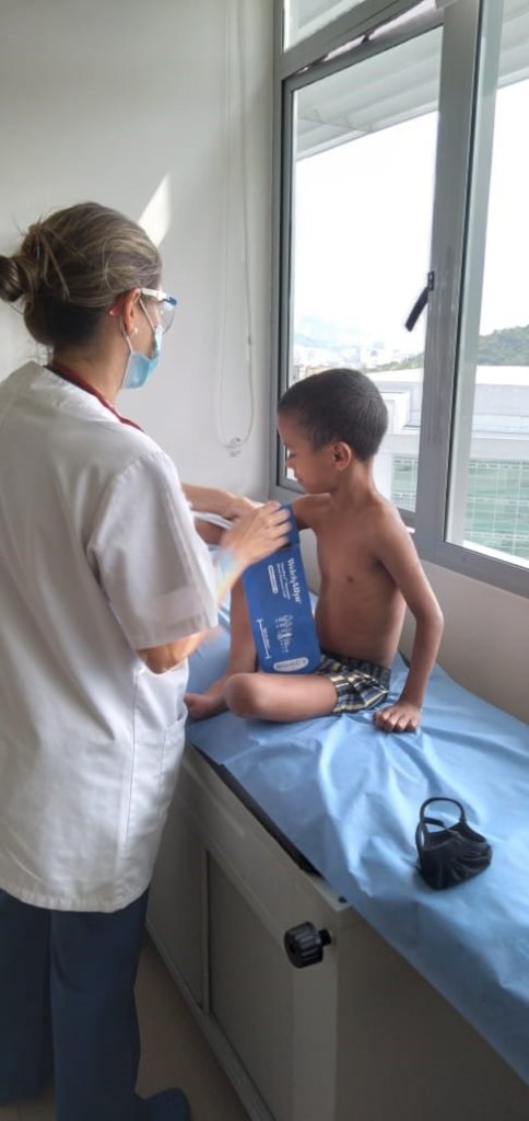 Donate health to 40 low-income Venezuelan migrant