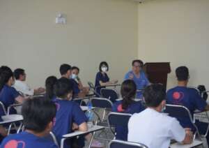 Dr. Yoshioka during a preoperative conference