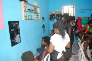 Practical education in hairdressing