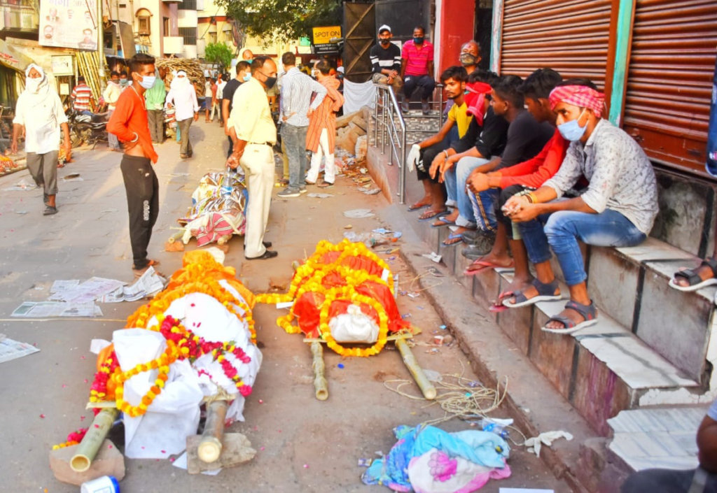 FEED THE PEOPLE WAITING IN QUEUES AT CREMATORIUMS