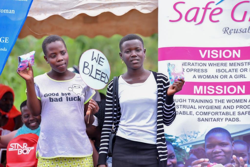 SAFE GIRL .